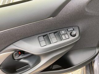 Toyota Yaris 1,5 VVT-i Hybrid Lounge Aut. + NAVI + LED + UVM!