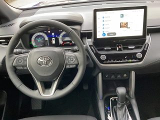 Toyota Corolla Cross 2,0 Hybrid Active Drive AWD!