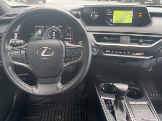 Lexus UX 250h Business + EXTRAS!