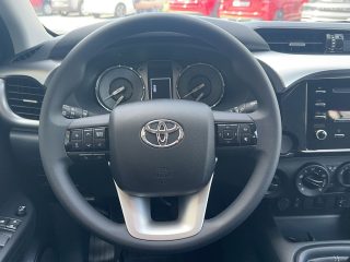 Toyota Hilux Country 2,4 TD DK + AHV + Hardtop uvm!